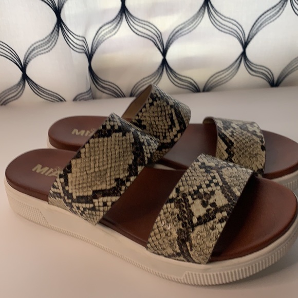 Mia girl Snake print Women’s sandal size:6,6.5,7, 7.5,8, 8.5,9, 9.5, 10 Various - Picture 4 of 14